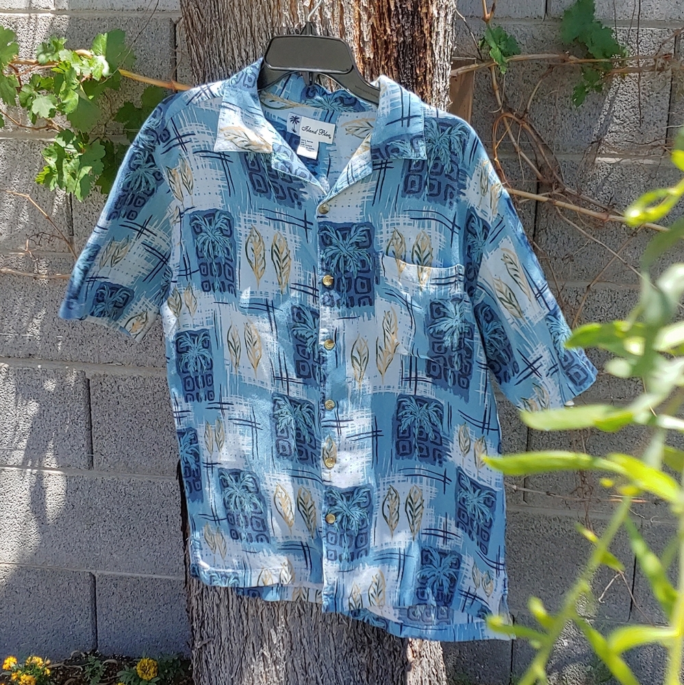 Island Blue Hawaiian large Short Sleeve 100% Rayon